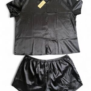 BLACK SATIN SHORTS BUTTON DOWN PAJAMA SET • BRAND - EKOUAER • NWT